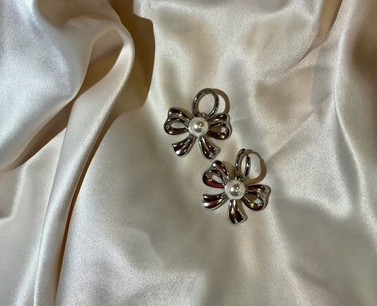 Orecchini Fiocco Con Perla Argento - gioiello stile coquette acciaio inossidabile