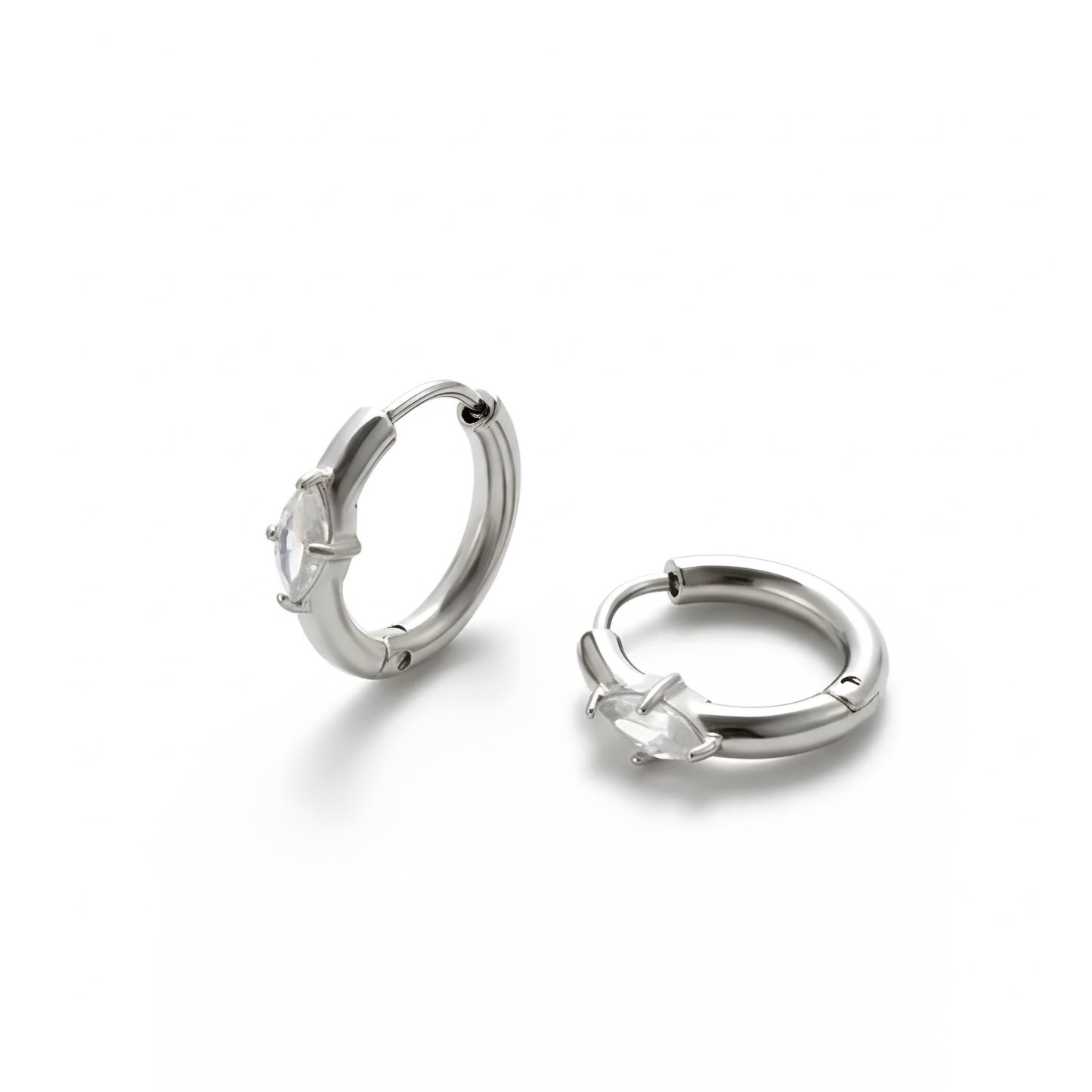 Orecchini Huggie Crystal – Acciaio Inossidabile